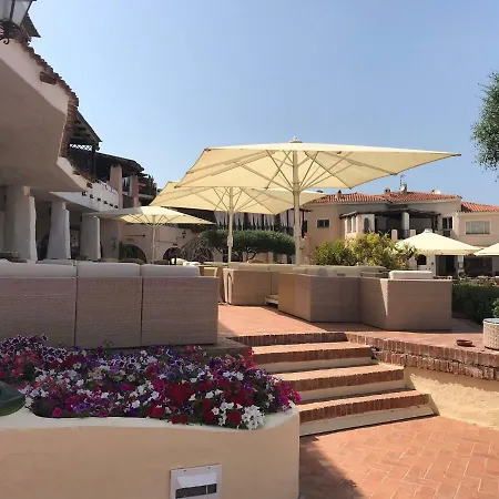Porto Cervo. Centro, In Con Piscina 别墅 切尔沃港