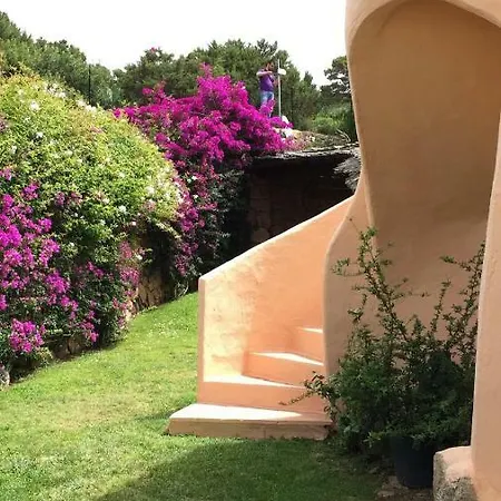 别墅 Porto Cervo. Centro, In Con Piscina 切尔沃港